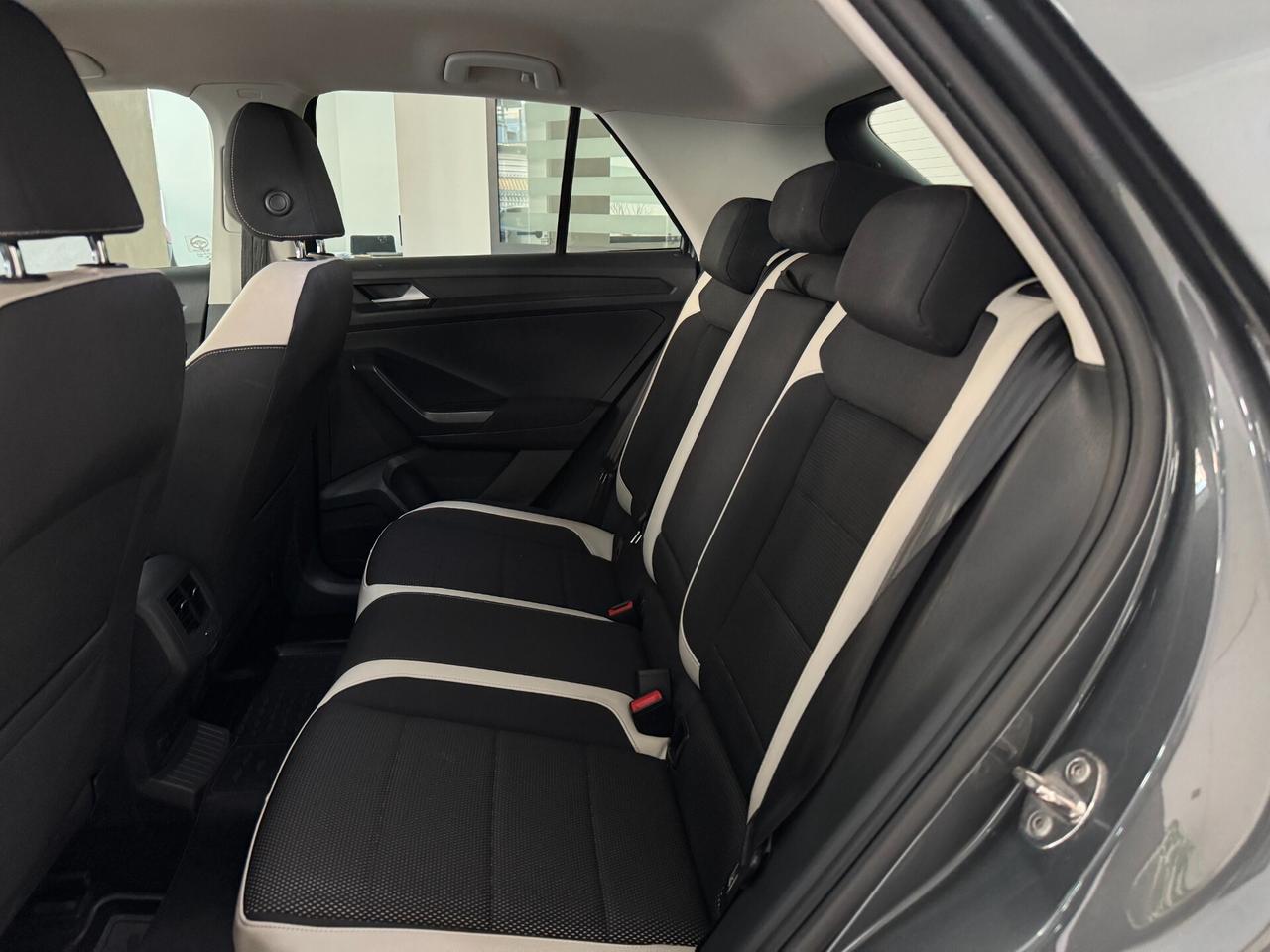 Volkswagen T-Roc 1.6 TDI SCR Advanced