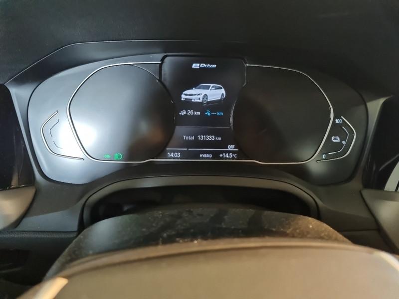 BMW 330 xDrive Business Advantage Touring auto