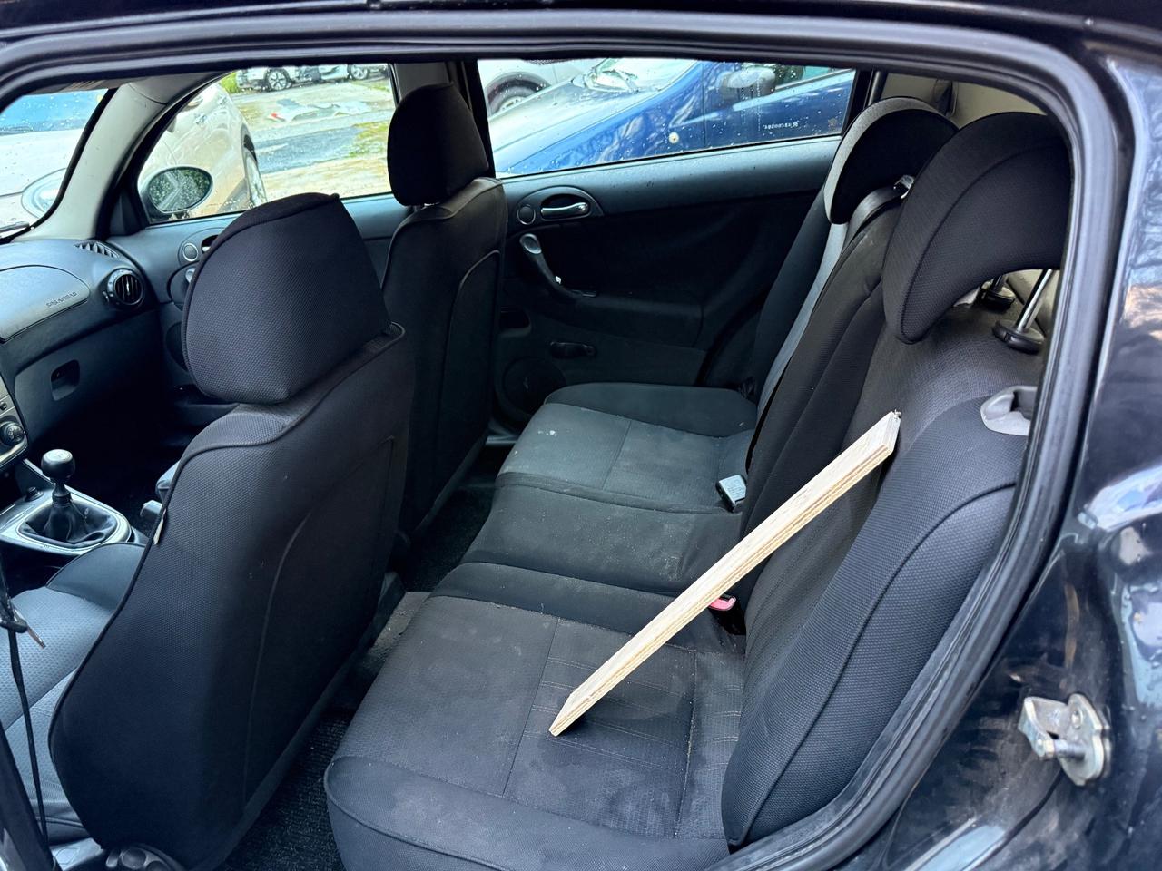 Alfa Romeo 147 1.9 JTD (120) 5 porte Distinctive