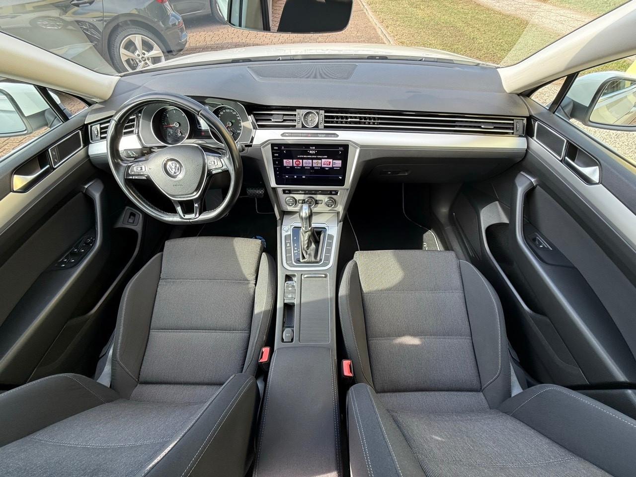 VW Passat 2.0 TDI DSG PREZZO REALE/NAVIPRO