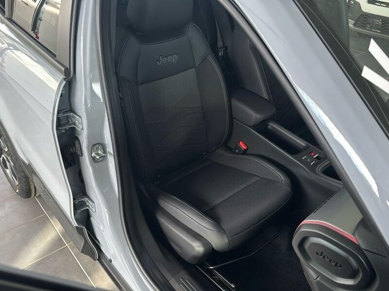 Jeep Avenger 1.2 Turbo 110 CV MHEV Summit - PROMO