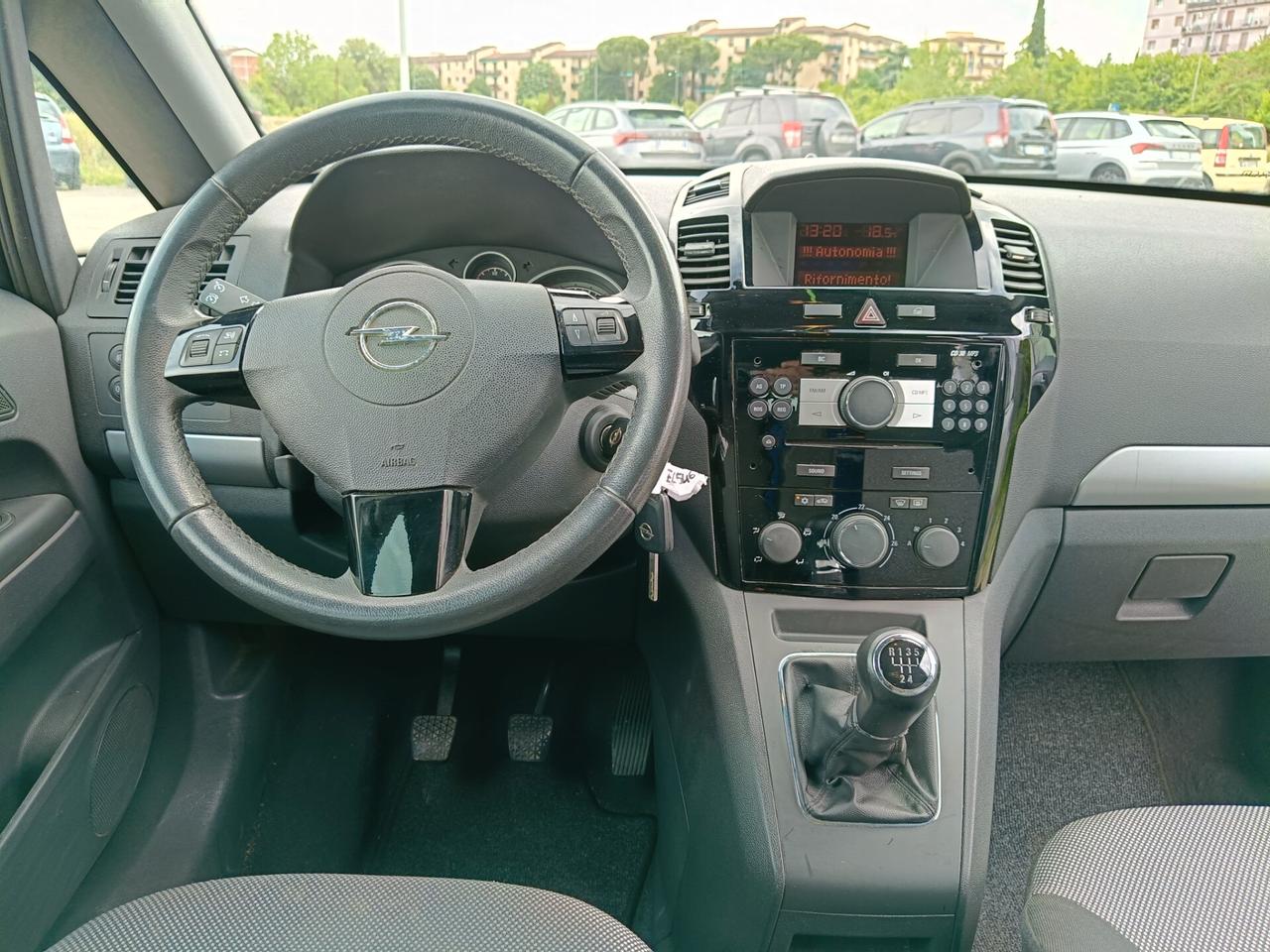 Opel Zafira 1.6 benzina 7 POSTI
