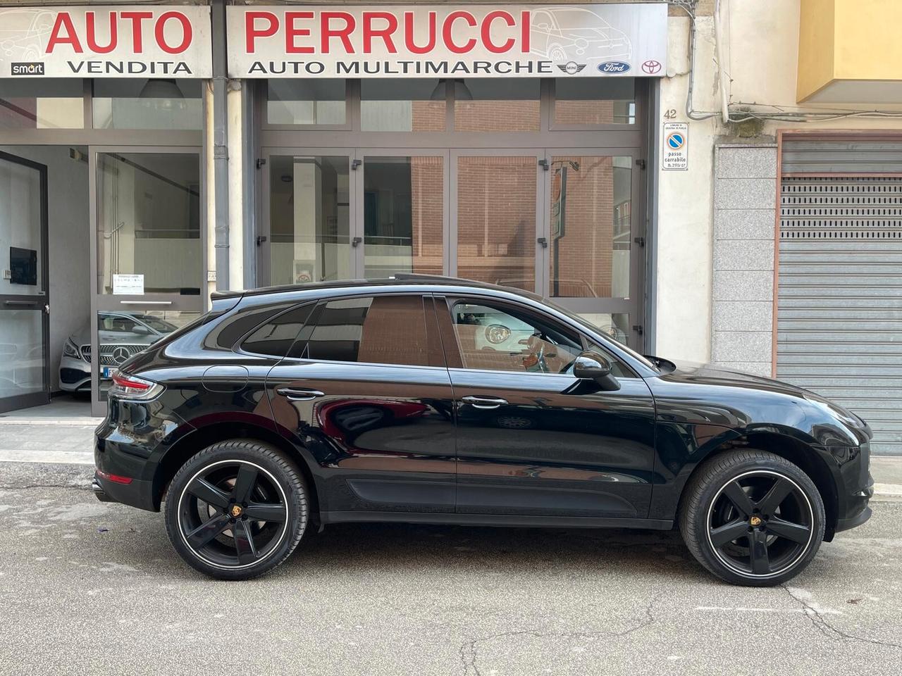 Porsche Macan 2.0 TETTO/FULL