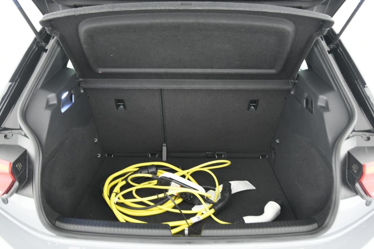 VOLKSWAGEN ID.3 58 kWh 1st edition Plus APP CONNECT+ACC+LED+C18"
