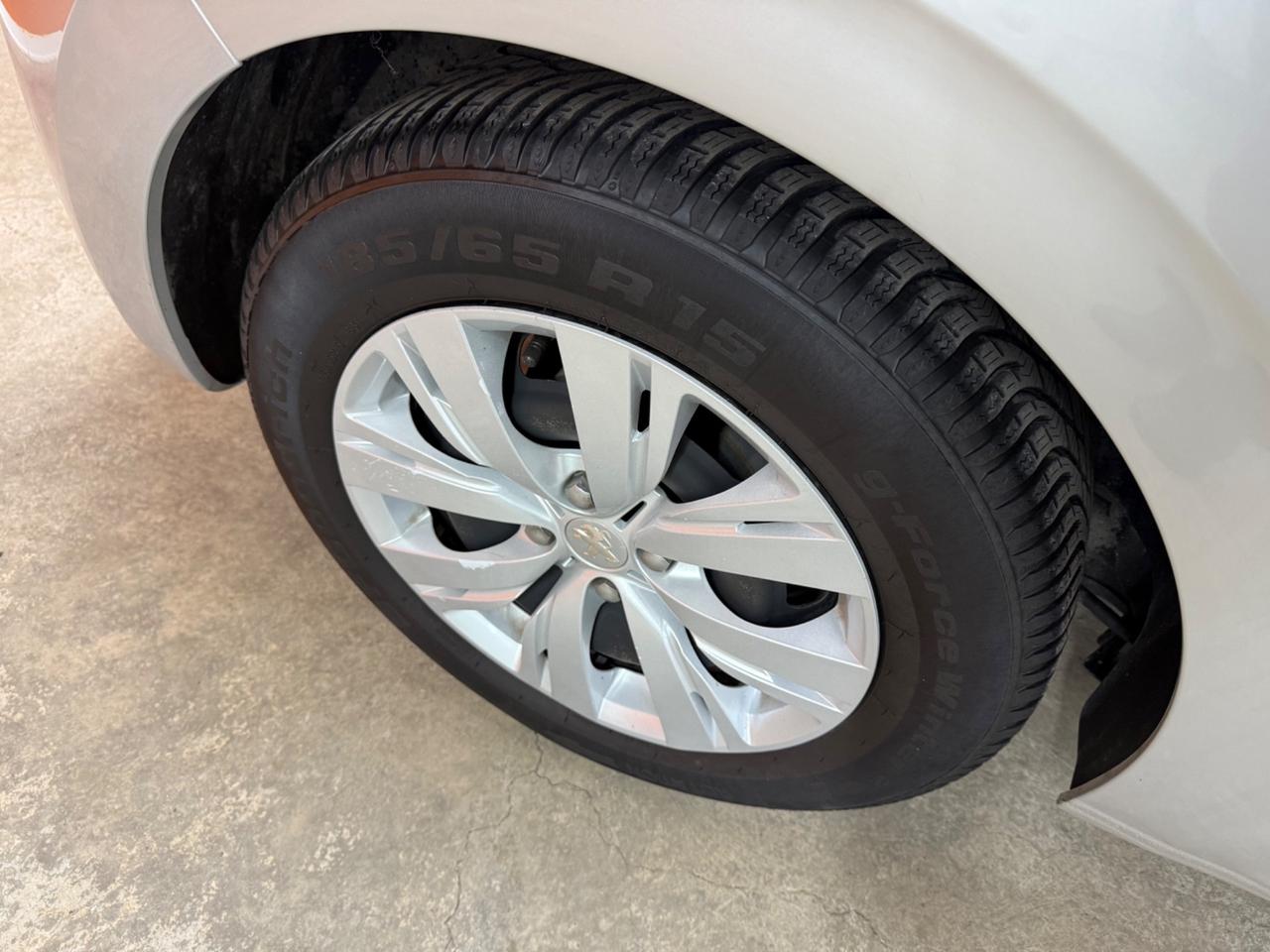 Peugeot 208 1.4 HDi 68 CV 5 porte Active