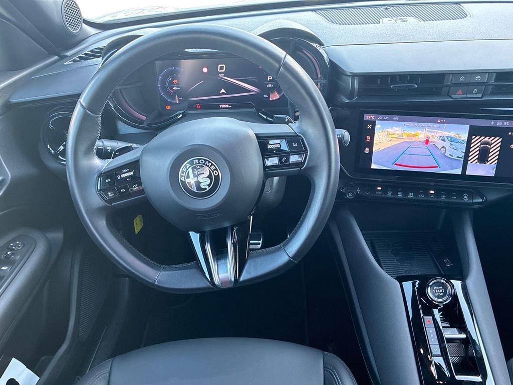 Alfa Romeo Junior 1.2 ibrida Speciale 145cv edct6