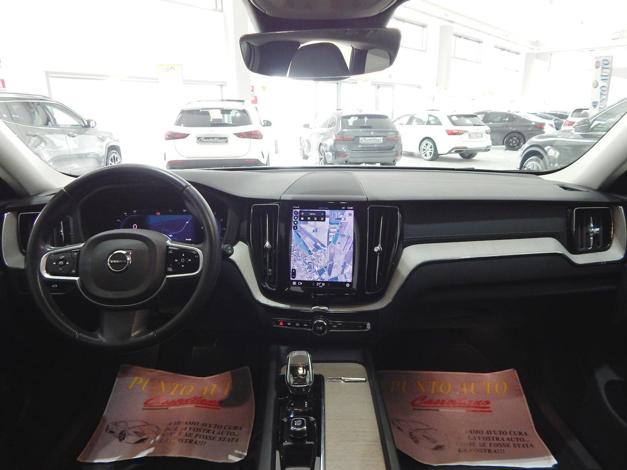 Volvo XC60 2.0 b4 Plus Bright Pro Aut. TETTO-NAVI-PELLE-PARK