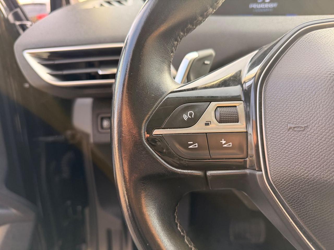 Peugeot 3008 Allure 1.5 Blue HDI 130 #8231