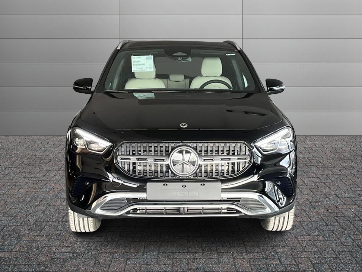 Mercedes-Benz GLA 200 d automatic