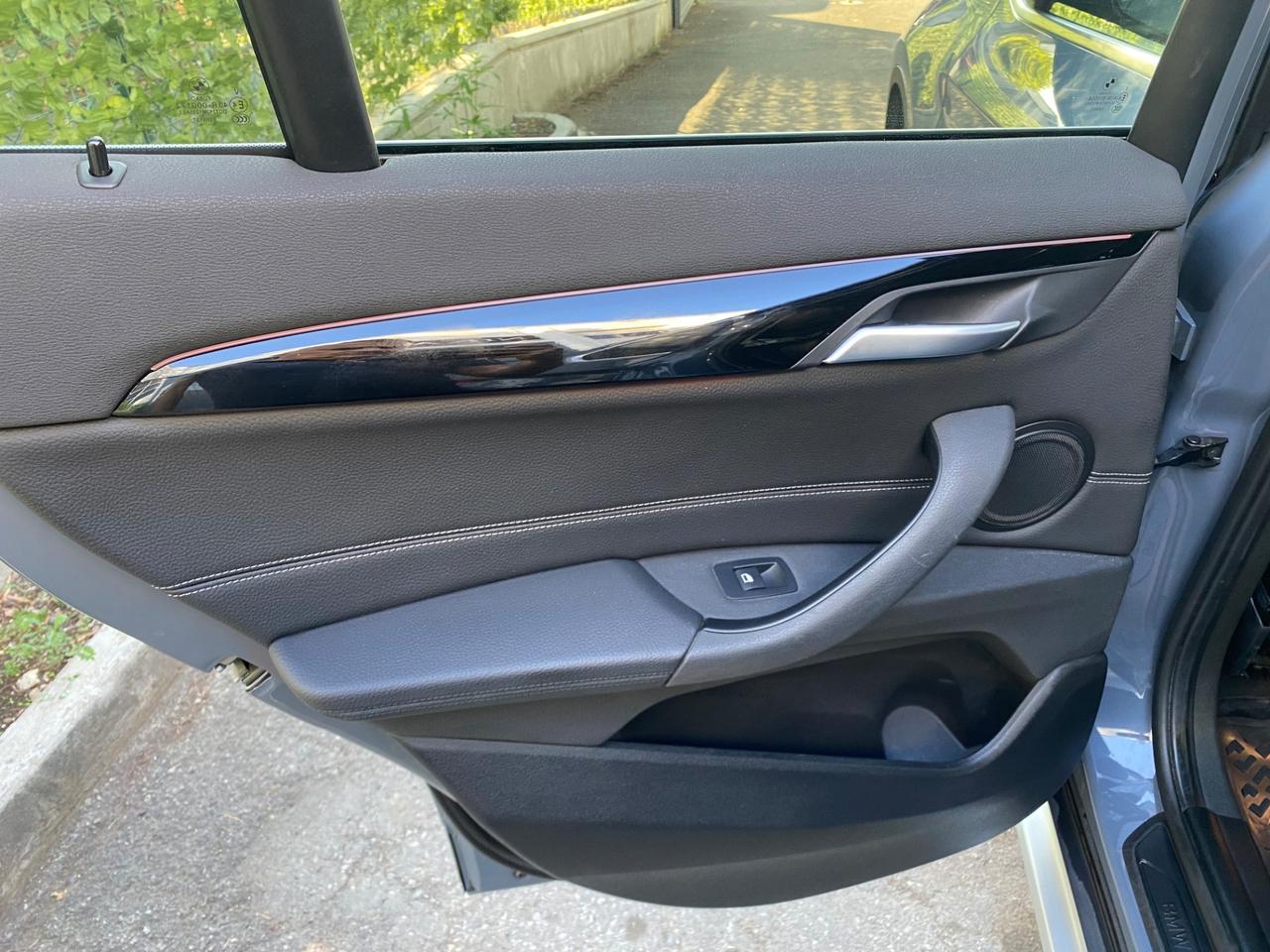 Bmw X1 sDrive18d xLine