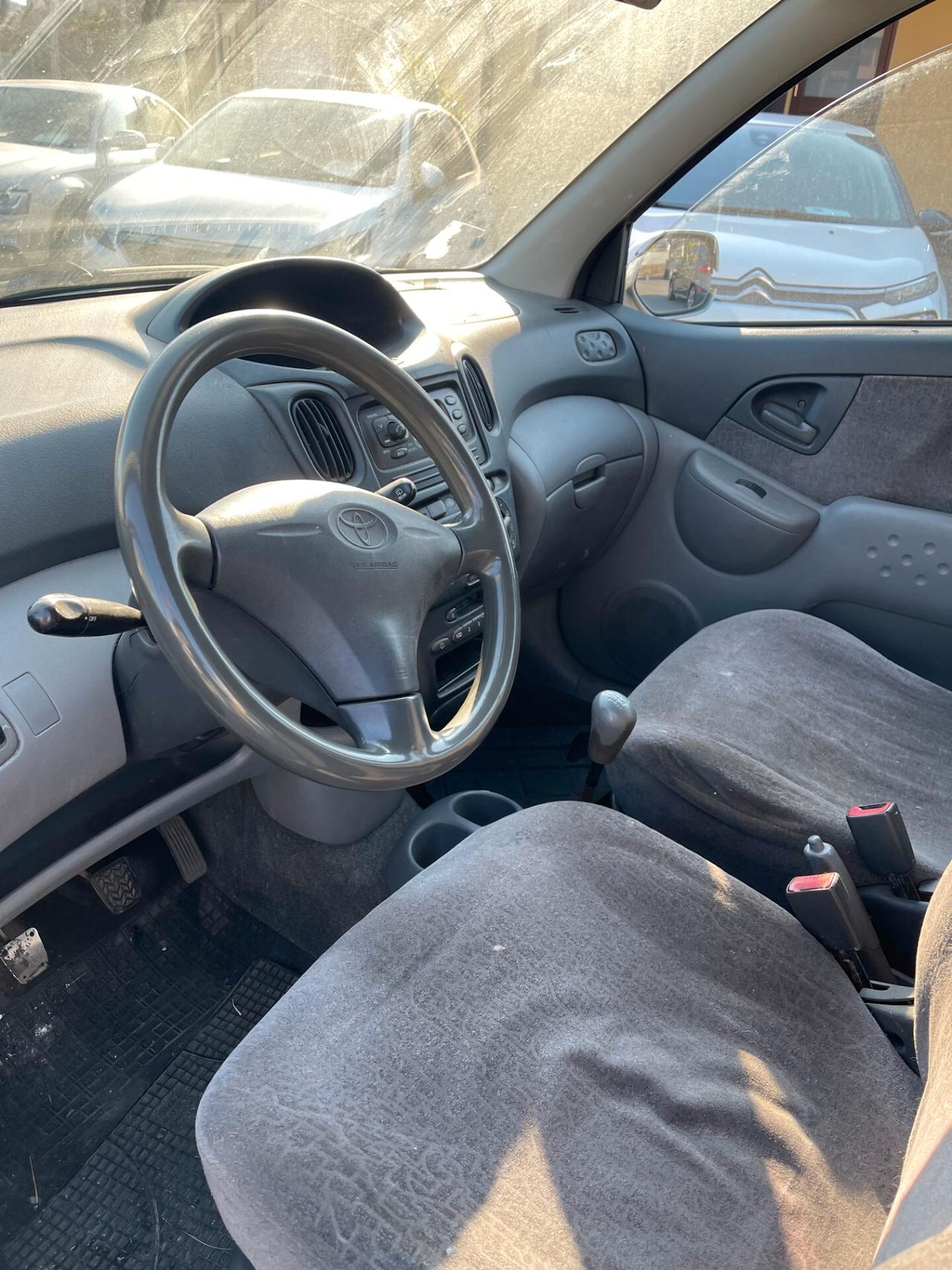 Toyota Yaris Verso 1.3i