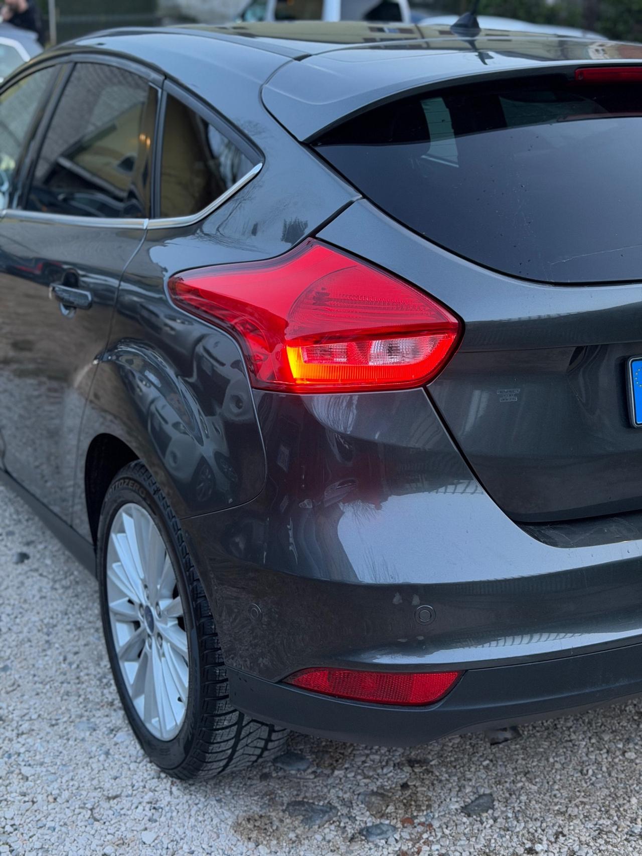 Ford FOCUS 1.6 120 CV TITANIUM KMCERT NAVI UNICOPR