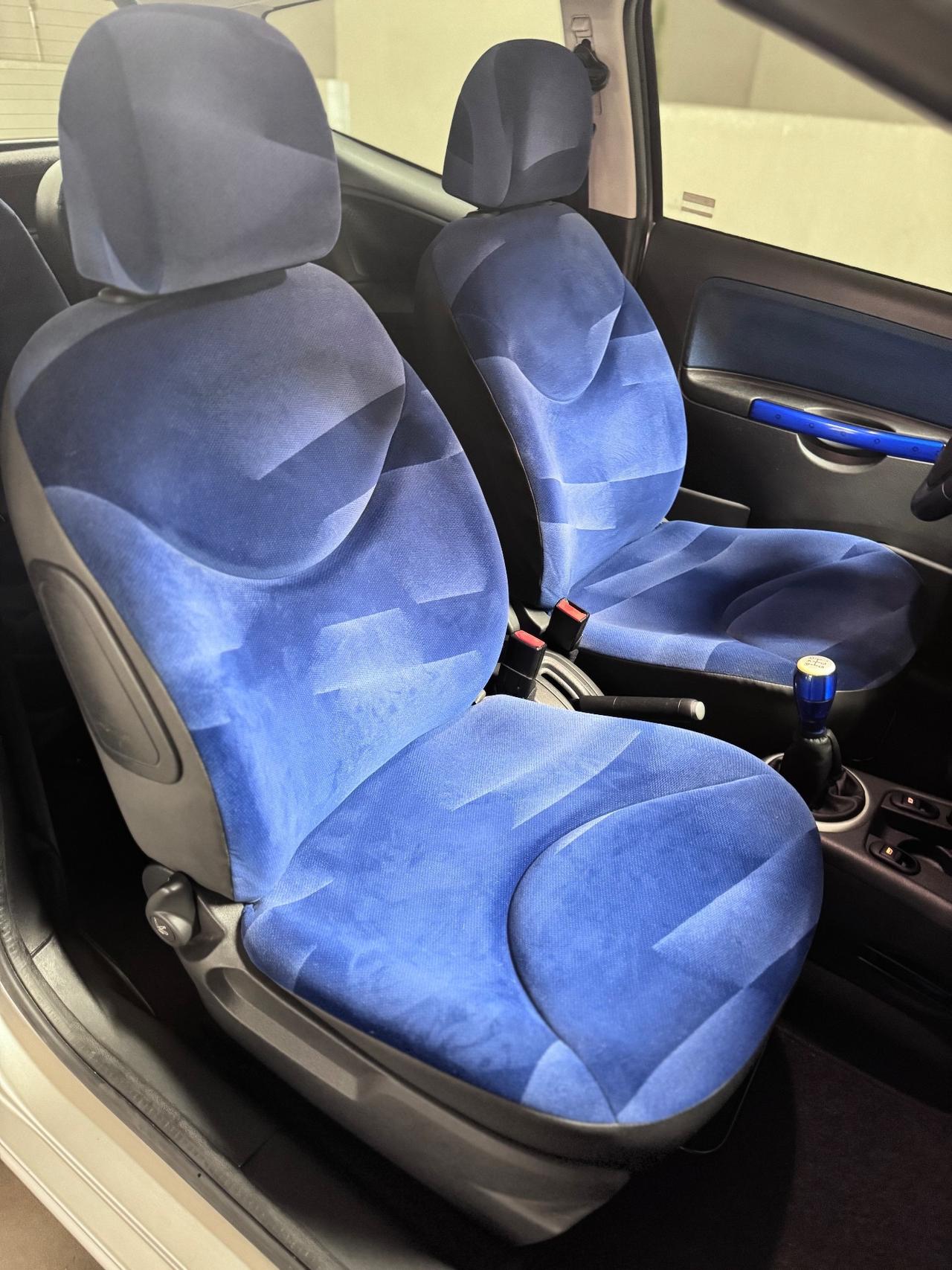 Citroën C2 1.1 VTR • Solo 42.110 km • Unico Proprietario