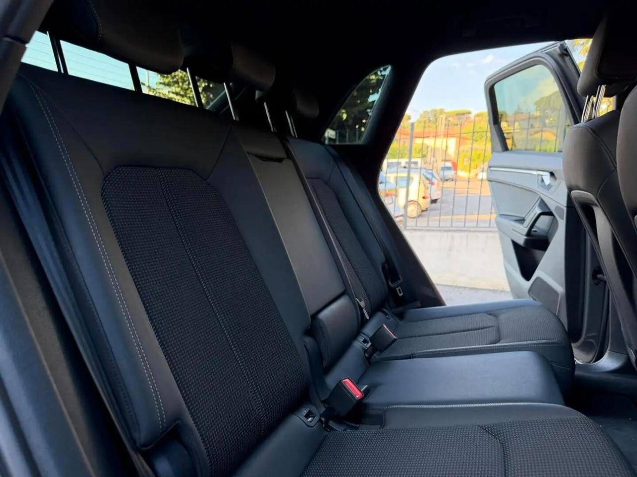 Audi Q3 SPB 35 TDI S tronic line edition GRANZIA UFFICIALE AUDI GENNAIO 2027 + 12 MESI GARANZIA NOSTRA