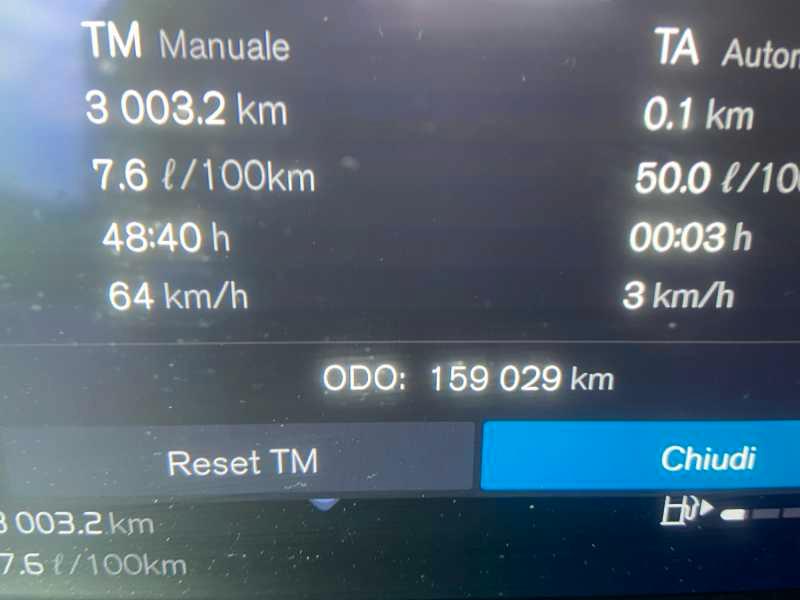 VOLVO XC60 2.0 b4 Momentum Pro AwD AuTo