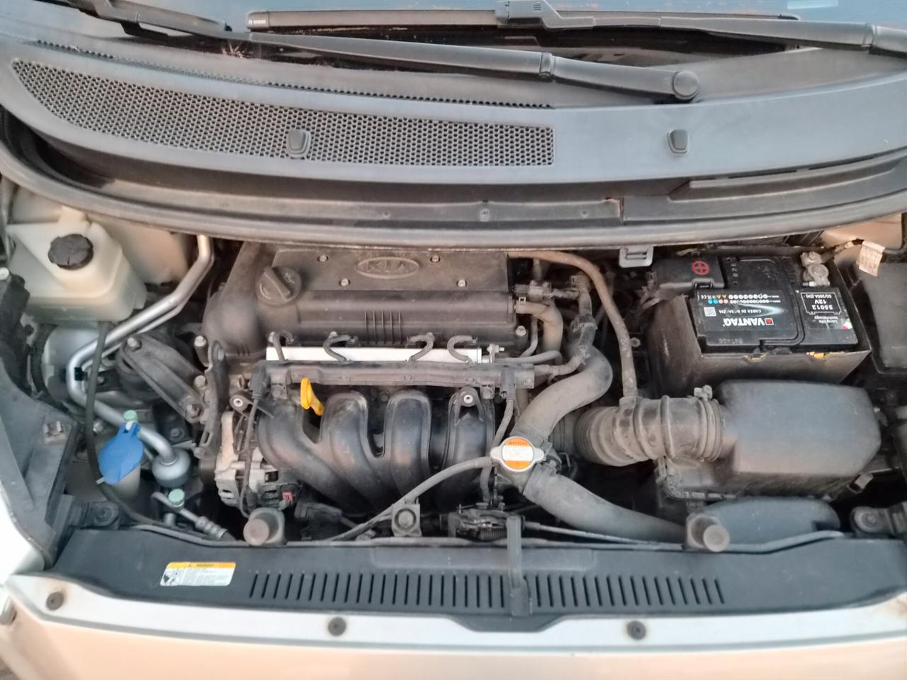 Kia Venga 1.4 CVVT Fullsky