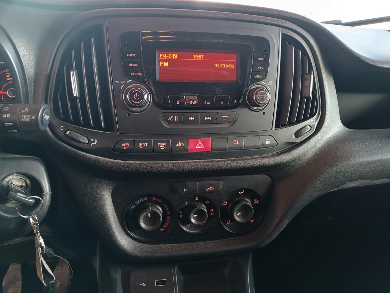 FIAT DOBLO 1.4 METANO DI SERIE