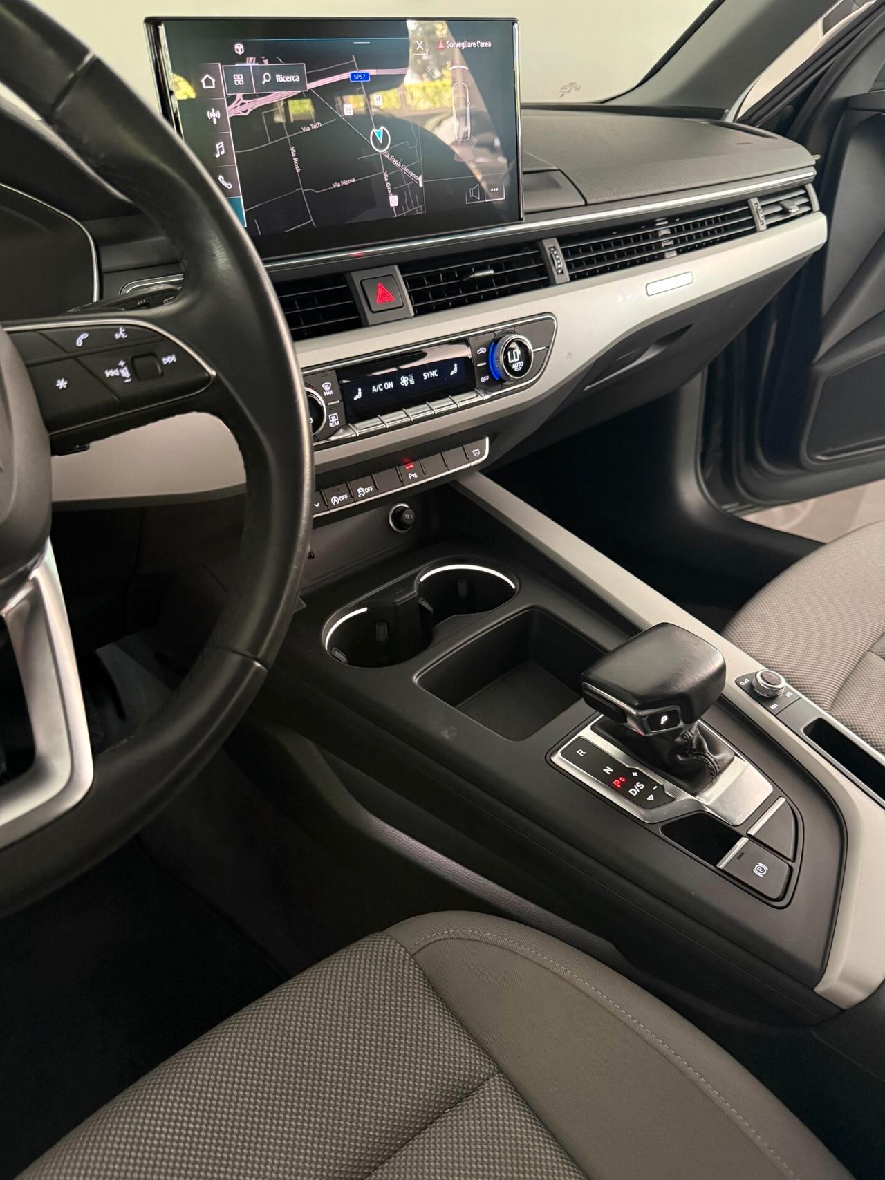 Audi A4 40 TDI quattro S tronic Business