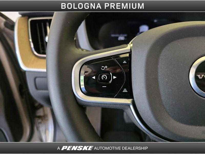 Volvo XC60 XC60 B5 AWD automatico Ultra Dark