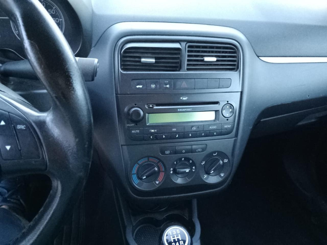 Fiat Grande Punto 1.3 MJT 75 CV 5 porte Dynamic