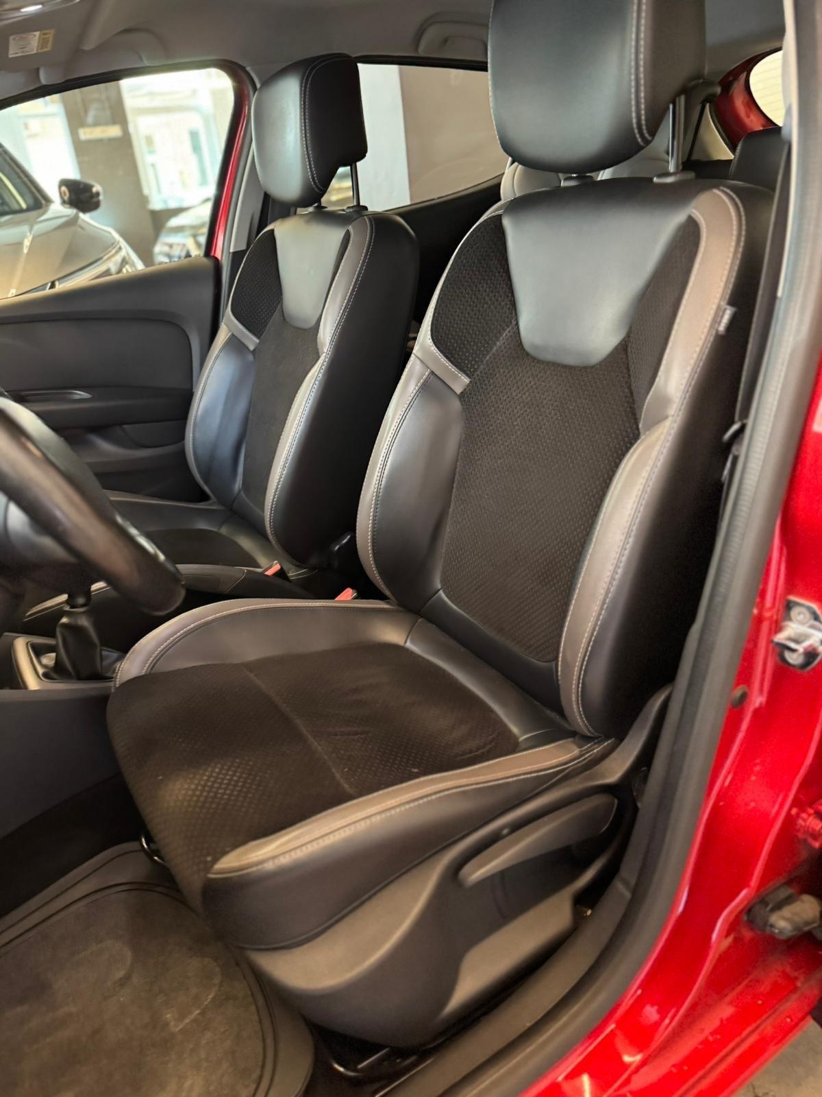 Renault Clio dCi 8V 90CV EDC Start&Stop 5 porte Energy Intens