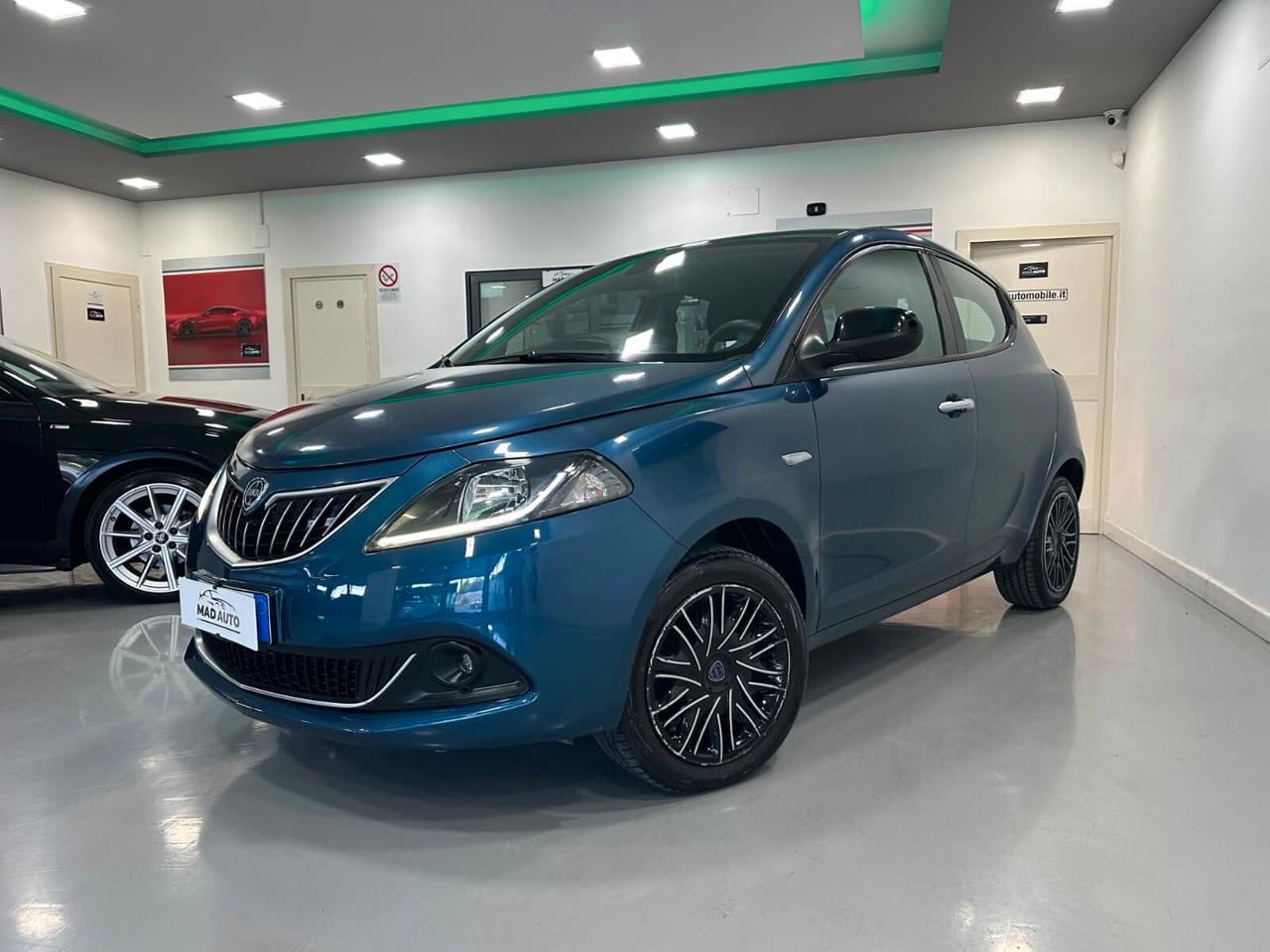 Lancia Ypsilon 1.0 FireFly 5 porte S&S Hybrid Gold Plus