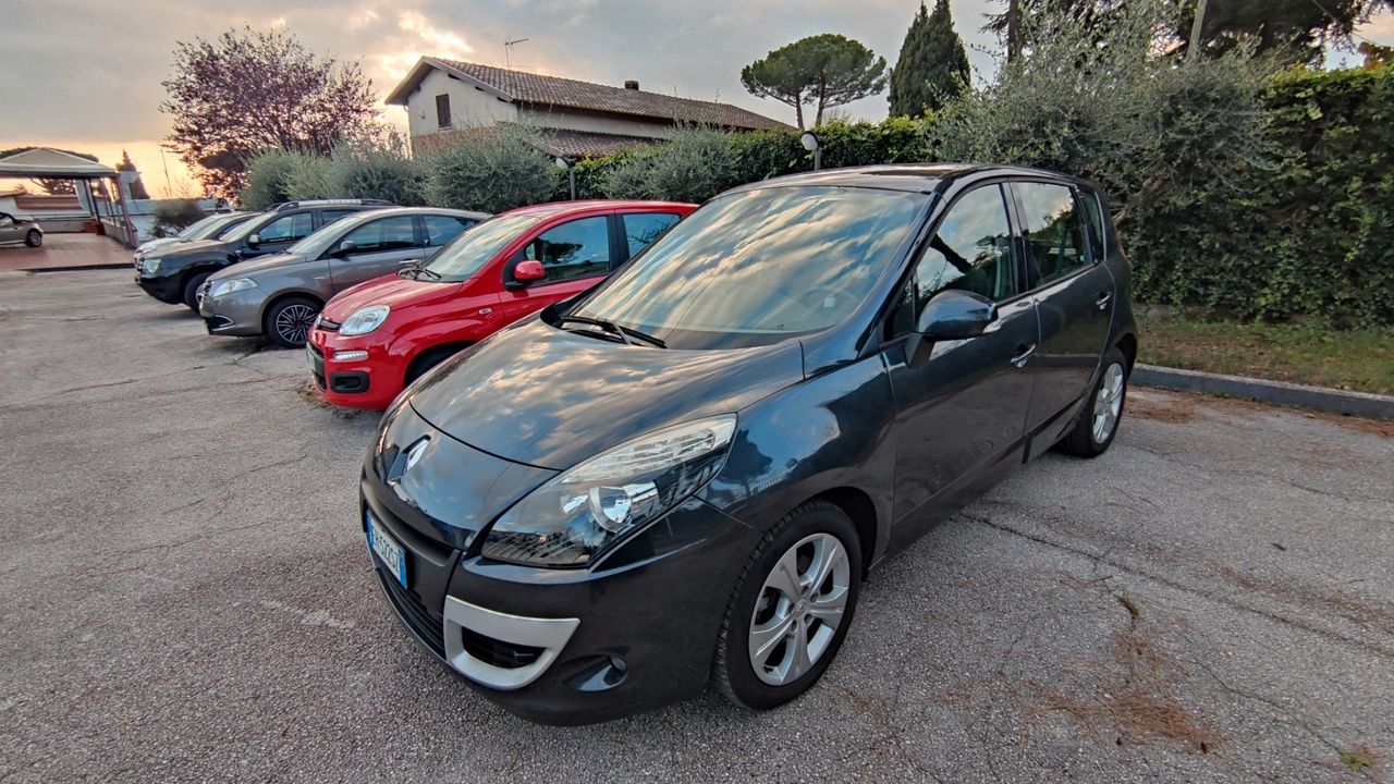 Renault Scenic Scénic X-Mod 1.5 dCi 110CV Luxe
