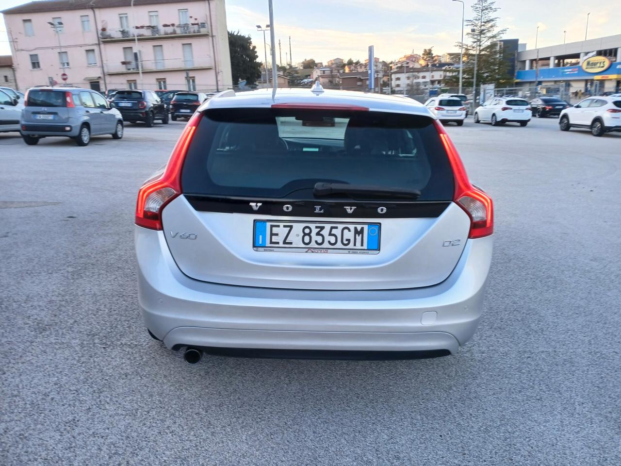 Volvo V60 1.6 D2 115CV SW AUTO 2015