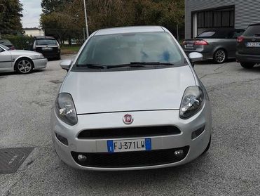 Fiat Punto Punto III 2012 5p 1.2 Lounge E6