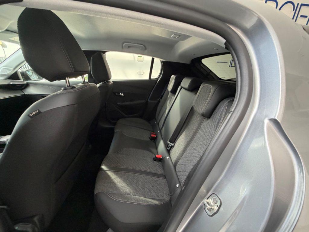 Peugeot 208 Hybrid 110 e-DCS6 Allure da €199,00 mensili