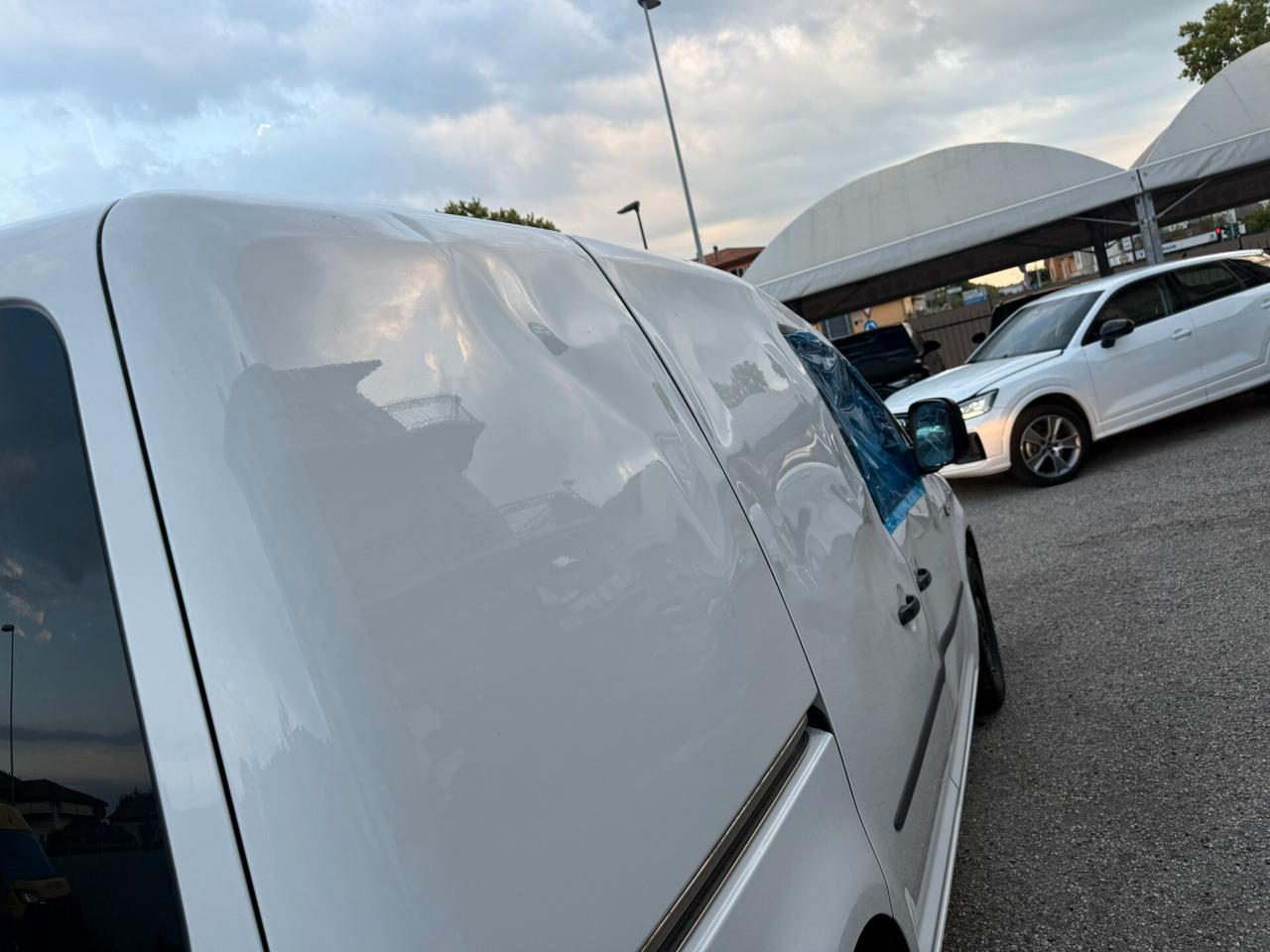 Volkswagen Caddy 2.0 TDI 122 CV 4MOTION VAN ! INCIDENTATO