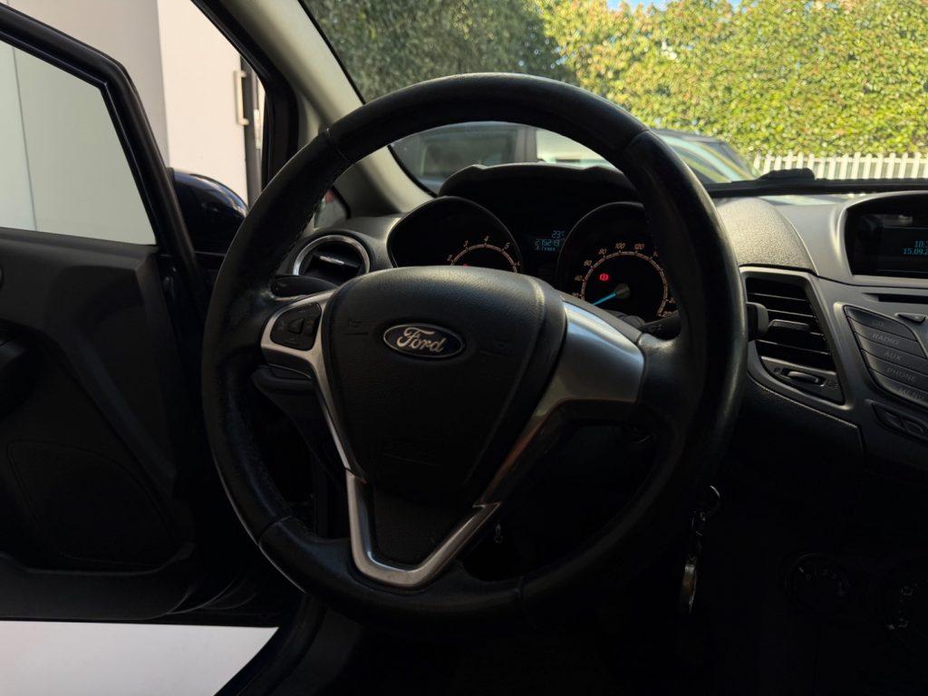 Ford Fiesta 1.4 5 porte Bz.- GPL CASA MADRE