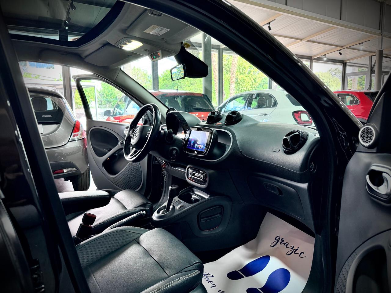 Smart Forfour 0.9 109CV GPL Twinamic Brabus Exclusive
