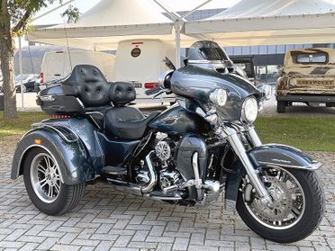 Harley Davidson Tri Glide Ultra FLHTCUTG
