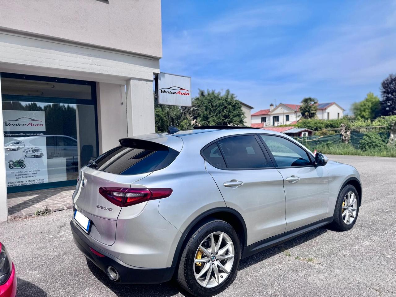 Alfa Romeo Stelvio 2.2 Turbodiesel 210 CV AT8 Q4 Super 2017 GARANZIA-PERMUTA 11/2017