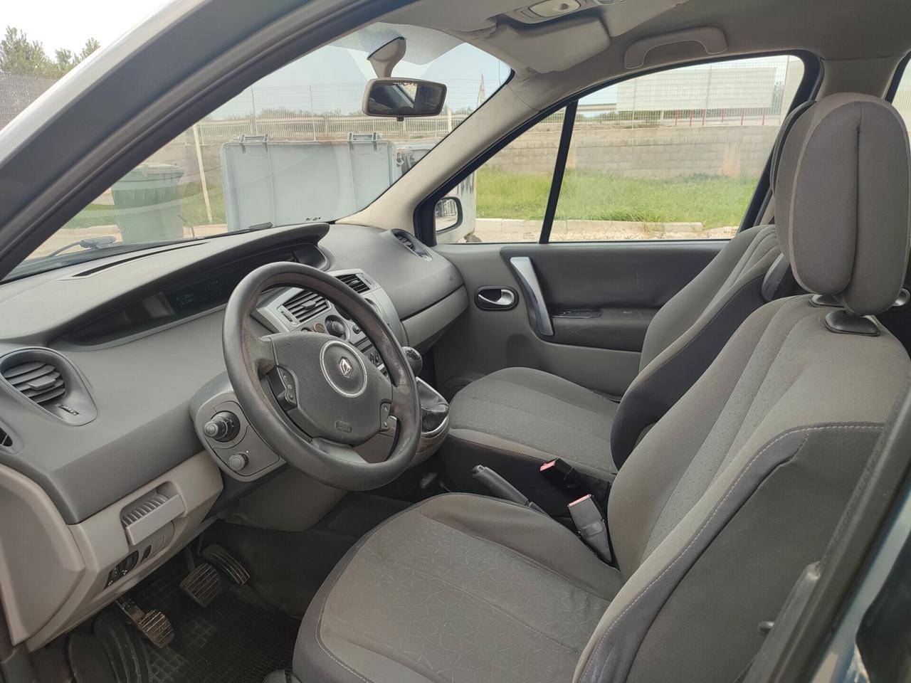 Renault Scenic Scénic 1.5 dCi/105CV Dynamique