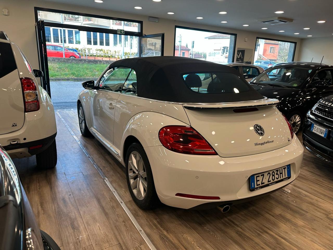 Volkswagen Maggiolino Cabrio 1.6 TDI Design