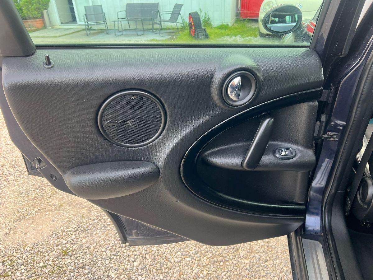 MINI - Countryman - One D