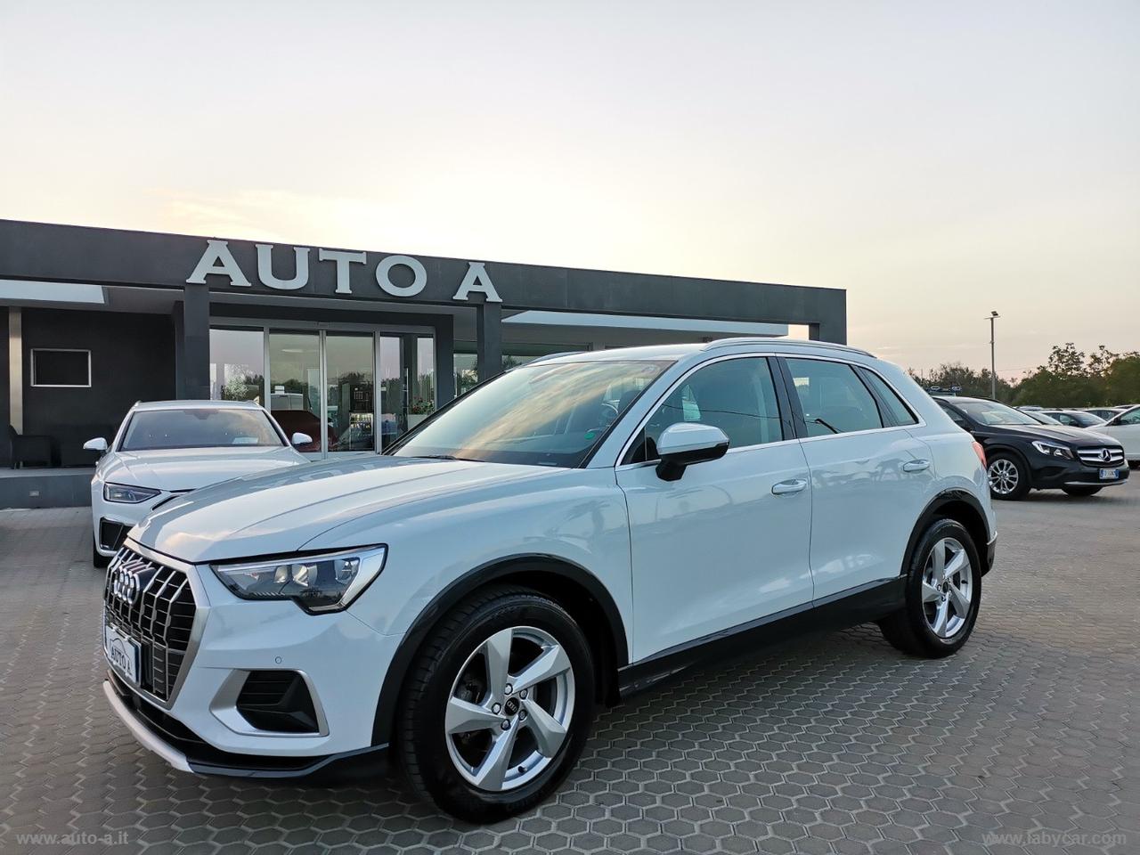 AUDI Q3 35 TDI S tronic Business Advanced