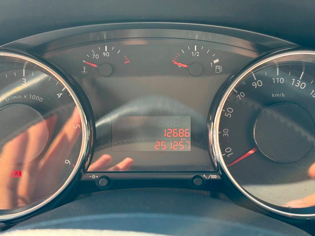 Peugeot 3008 2.0 hdi 16v Active (tecno) 163cv auto
