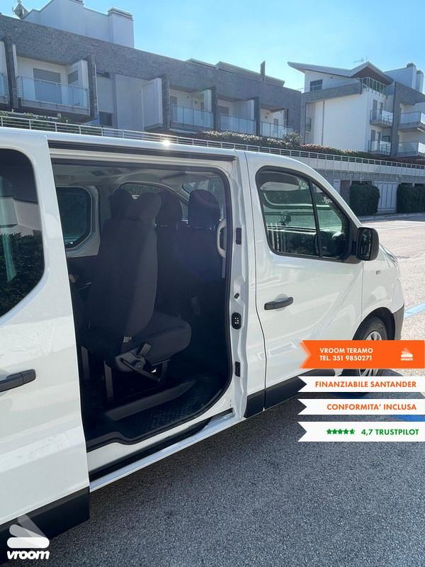 RENAULT Trafic 2.0 dCi 120CV DISABILI