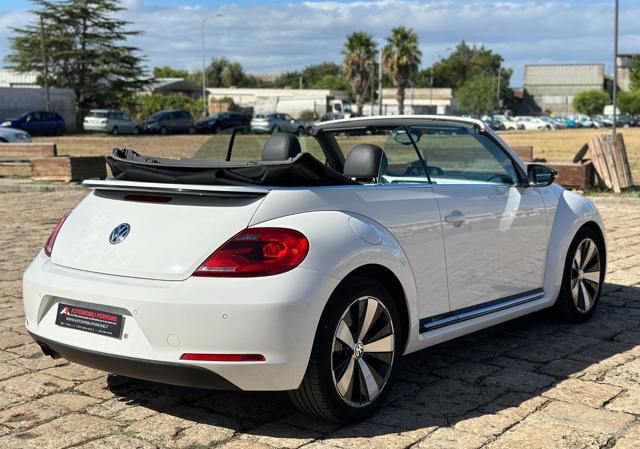 VOLKSWAGEN Maggiolino Cabrio 1.4 TSI DSG Sport 60's (Fender/LED/Auto)