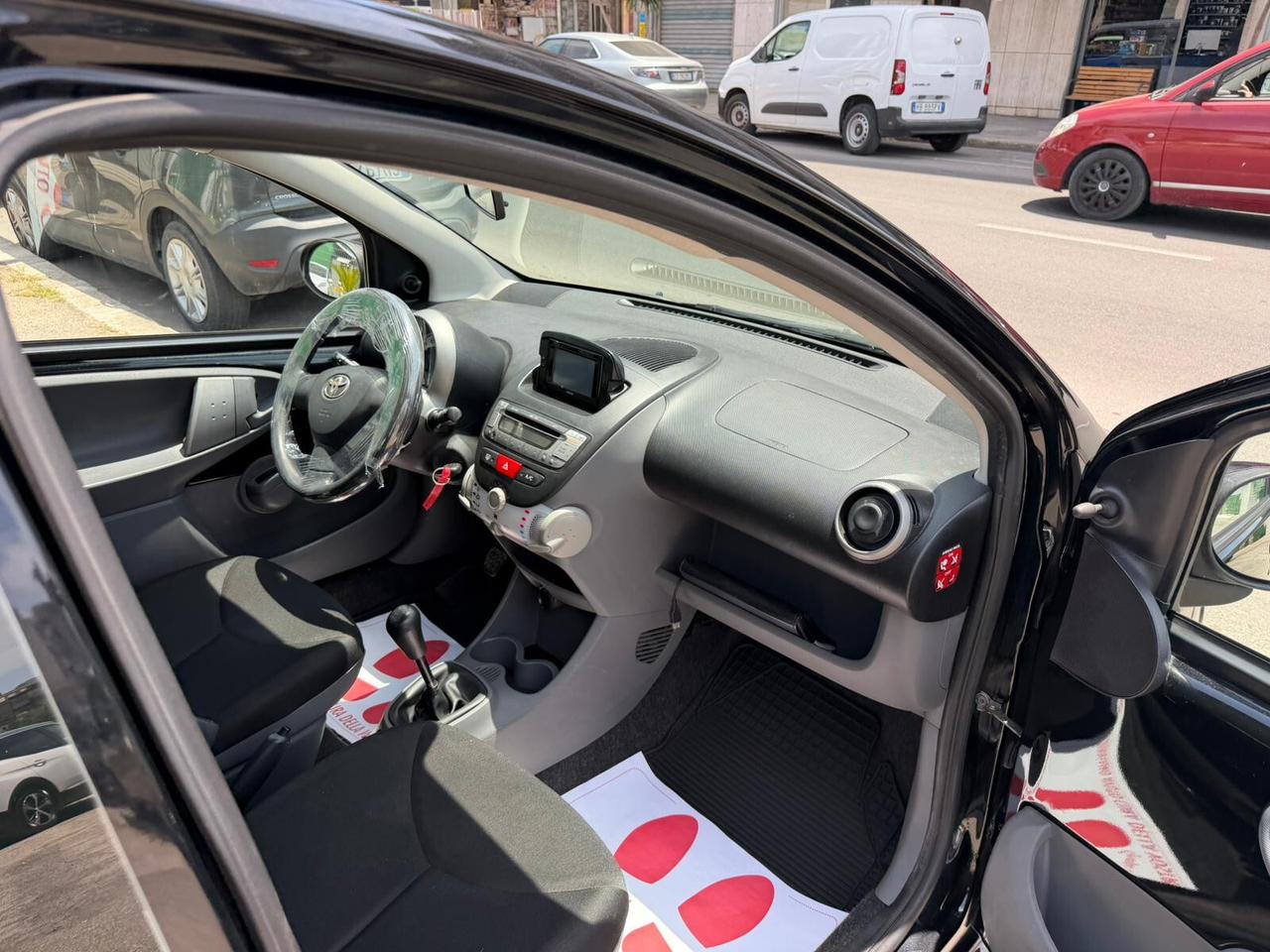 Toyota Aygo 1.0 12V VVT-i 5 porte Now Connect