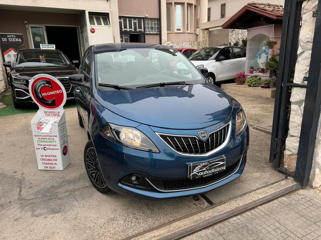 Lancia Ypsilon 1.0 FireFly 5 porte S&S Hybrid UnYca