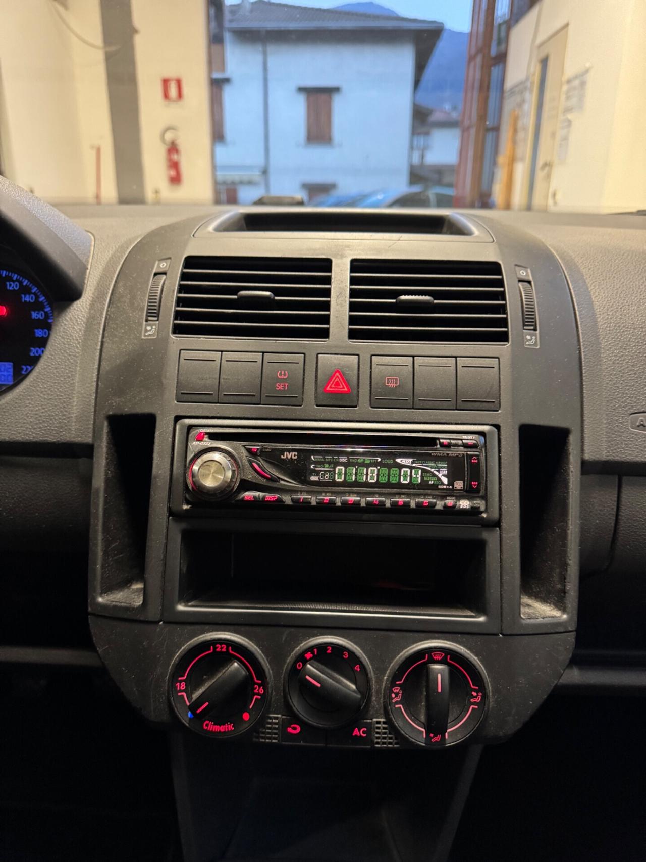 Volkswagen Polo 1.2/70CV 12V 5p. Comfortline