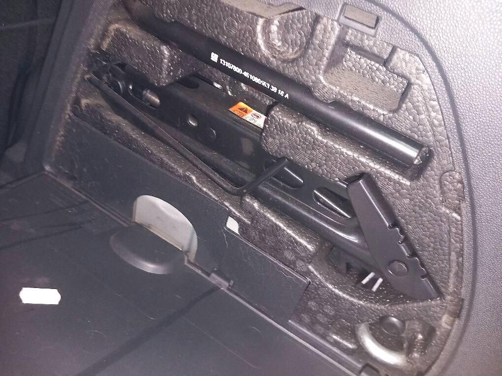 Opel Corsa 1.4 BENZ 90CV Start&Stop aut. 5 porte b-Color GARANZIA GOMME NUOVE NO FUMATORE