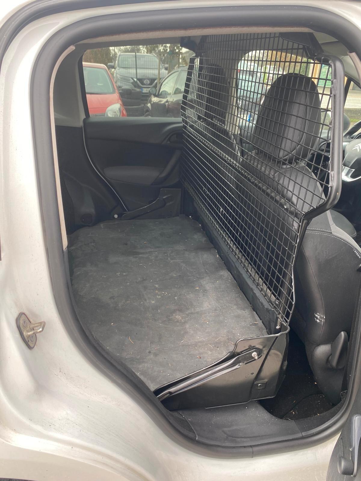 Citroen C3 1.4 HDi 70CV FAP Van Attraction