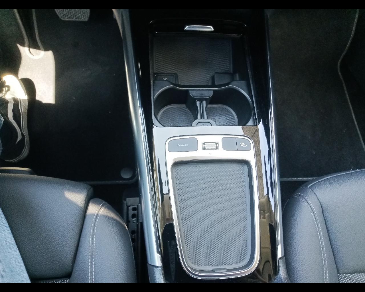 Mercedes-Benz GLA-H247 2023 - GLA 180 d Progressive Advanced auto