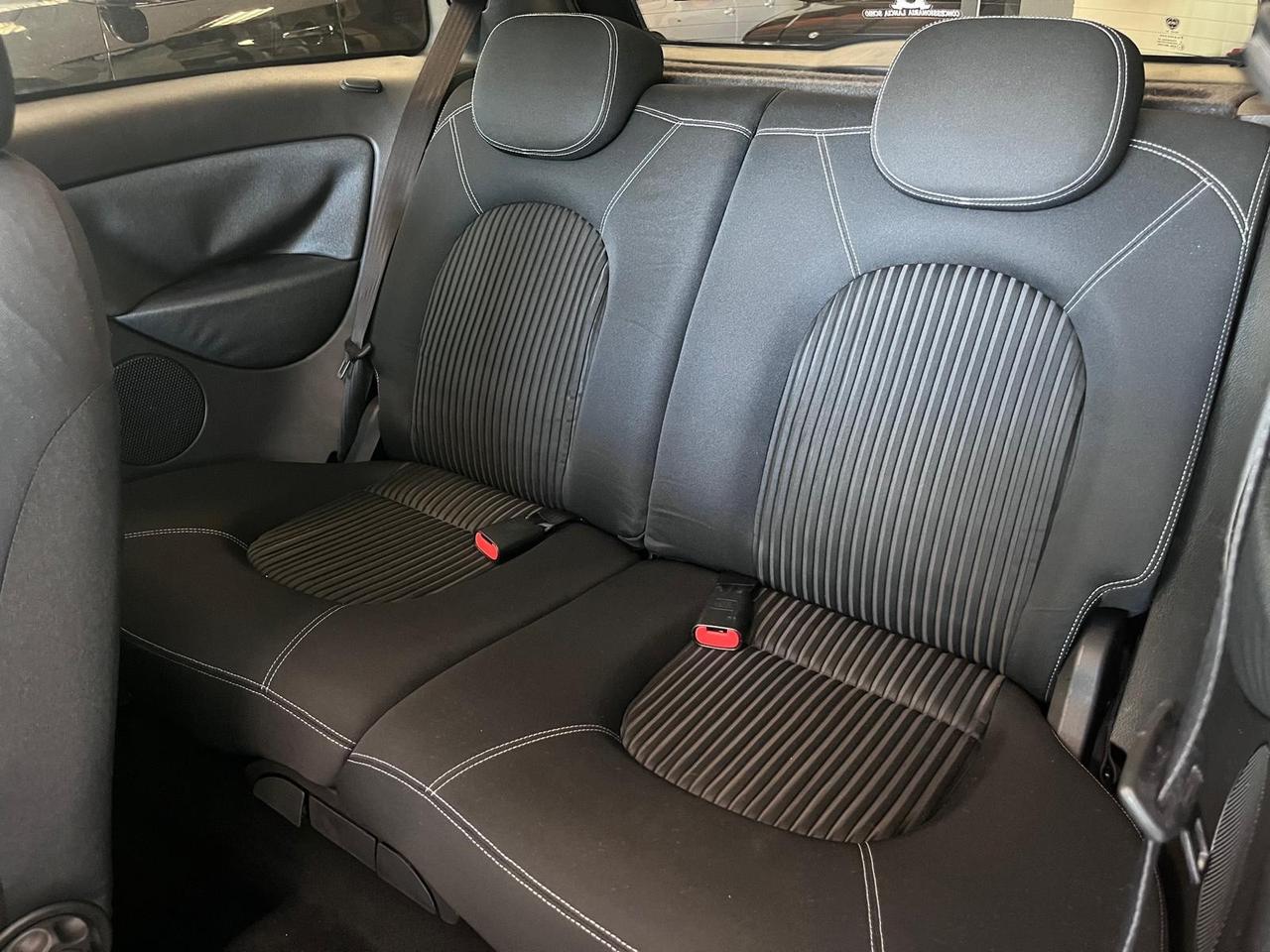 Lancia Ypsilon - 1.4 16V 95cv Sport MomoDesign