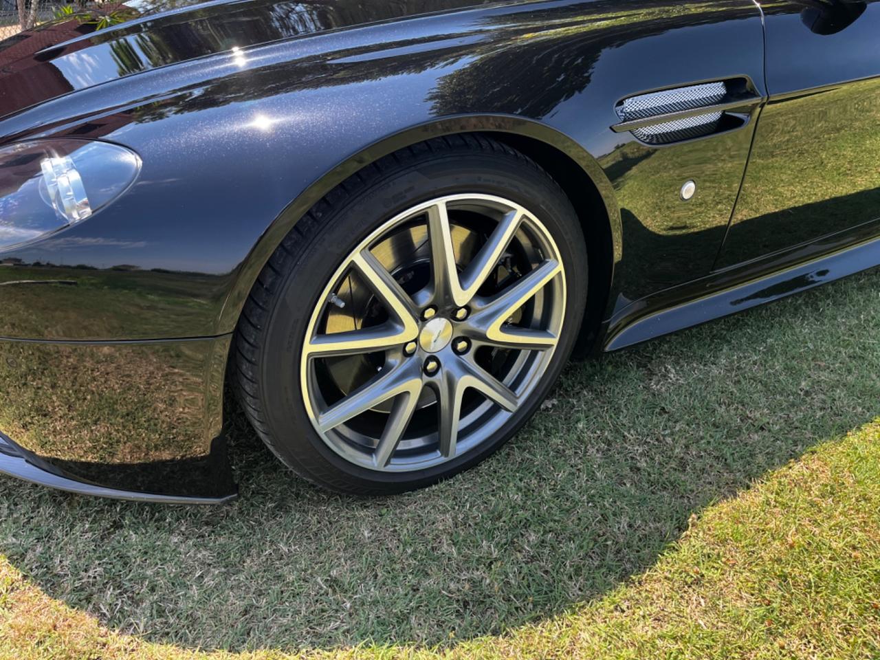 Aston Martin V8 Vantage S Roadster